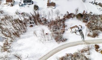 704 Fox Hill Rd, Bennington, VT 05201