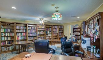 176 Madonna Dr, Benton, LA 71006