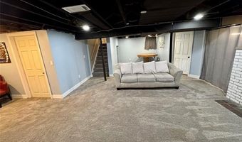 14558 Harrison Ave, Allen Park, MI 48101