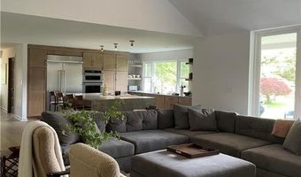 2260 Nottingham Rd, Allentown, PA 18103