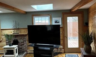 38 Houghton St, Barrington, RI 02806