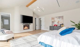 16846 Addison St, Encino, CA 91436