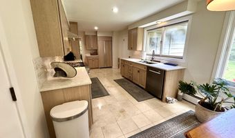 281 Clyde Rd, Bangor, ME 04401