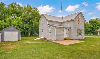 933 S Rinker Ave, Aurora, MO 65605