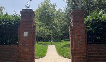 1736 N RHODES St 5-290, Arlington, VA 22201