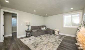 4101 NE 6th St, Ankeny, IA 50021