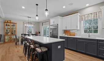 81 Golden View Dr, Johnston, RI 02919