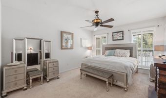 519 Triton Way Dr, Ballwin, MO 63011