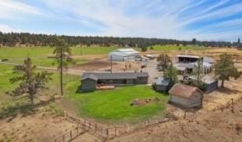 7122 E Langell Valley Rd, Bonanza, OR 97623