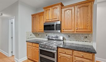 510 Chippendale Ln, Boiling Springs, SC 29316