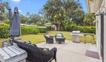 15 Palmetto Beach Dr, Bluffton, SC 29910