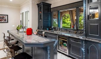 1128 S 6th Ave, Arcadia, CA 91006