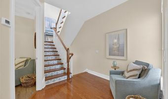 6408 MAYRA SHORES Ln, Apollo Beach, FL 33572