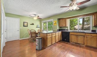 37 Fenchurch Dr, Bella Vista, AR 72715