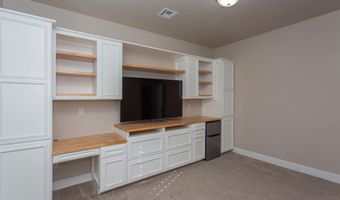 1384 Springfield St, Artesia, NM 88210