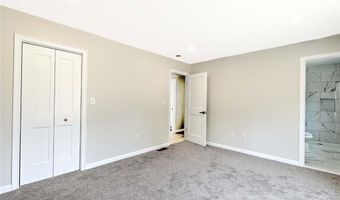 25 Walling Rd, Burrillville, RI 02830