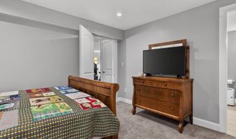 43 Skyline Rd, Bangor, ME 04401