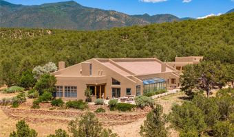 35 Arroyo Vis, Arroyo Hondo, NM 87571