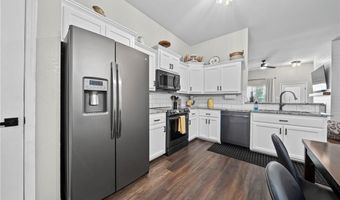209 Bridgewater Dr, Barling, AR 72923