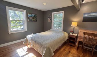 112 S Crest Dr, Burlington, VT 05401