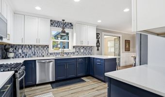 232 Charing Cross Rd, Indianapolis, IN 46217