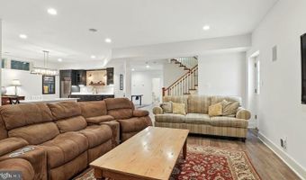 416 E ALEXANDRIA Ave, Alexandria, VA 22301