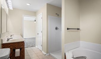 717 S 5th St, Atchison, KS 66002