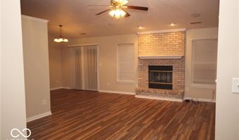 556 Hollowood Ln, Avon, IN 46123