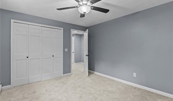 123 Stone Gate Dr, North Kingstown, RI 02852