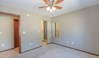 342 Benit Dr #4, Arnolds Park, IA 51331