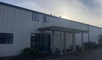 5600 W End Rd #D, Arcata, CA 95521