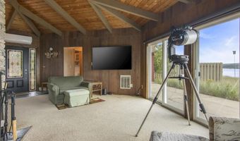 16560 Starke Rd, Arcadia, MI 49613