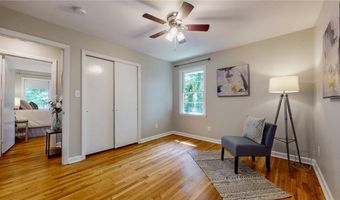 983 Hills Dr, Decatur, GA 30033