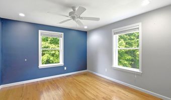 11 Wendover Way, Bedford, NH 03110