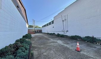 8 E Main St, Bloomfield, IN 47424