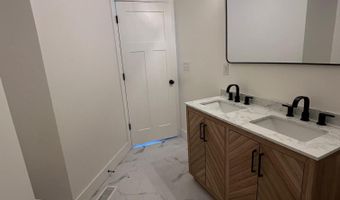 1526 11th St, Bedford, IN 47421