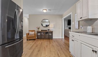 609 Beyer Dr, Bay St. Louis, MS 39520