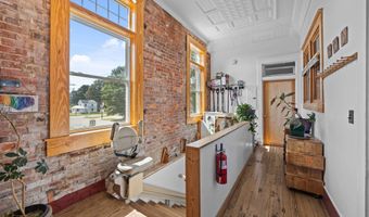 522 W 1st St, Ayden, NC 28513