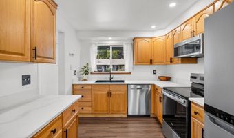 17130 NW VALSETZ Ct, Beaverton, OR 97006