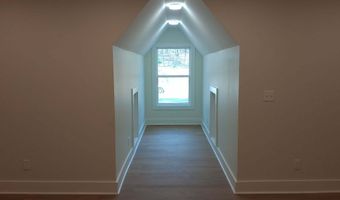 24 Sims St, Barnesville, GA 30204