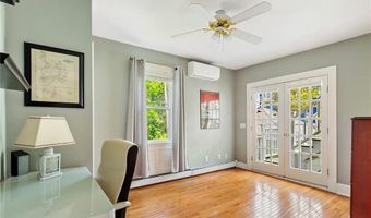 60 Division St, Newport, RI 02840