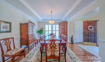 8 Creekside Way, Asheville, NC 28804