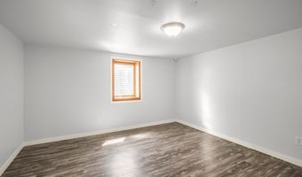 539 Brisbin St, Anoka, MN 55303