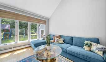 202 Shepard Home Rd, Chester, NH 03036