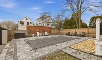 23 Clinton St, Newport, RI 02840