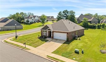 2510 FARMVILLE LAKES Dr, Auburn, AL 36830