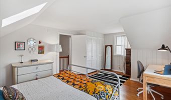 8810 LOWELL St, Bethesda, MD 20817