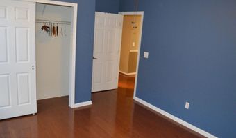 10 Fenwick Ln, Barnegat, NJ 08005