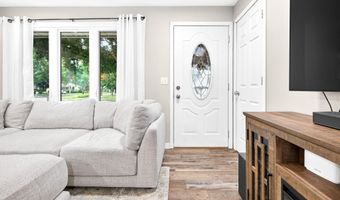 1645 E ROELAND Ave, Appleton, WI 54915