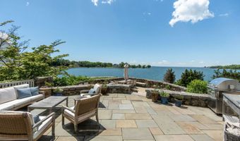 25 Tokeneke Trl, Darien, CT 06820